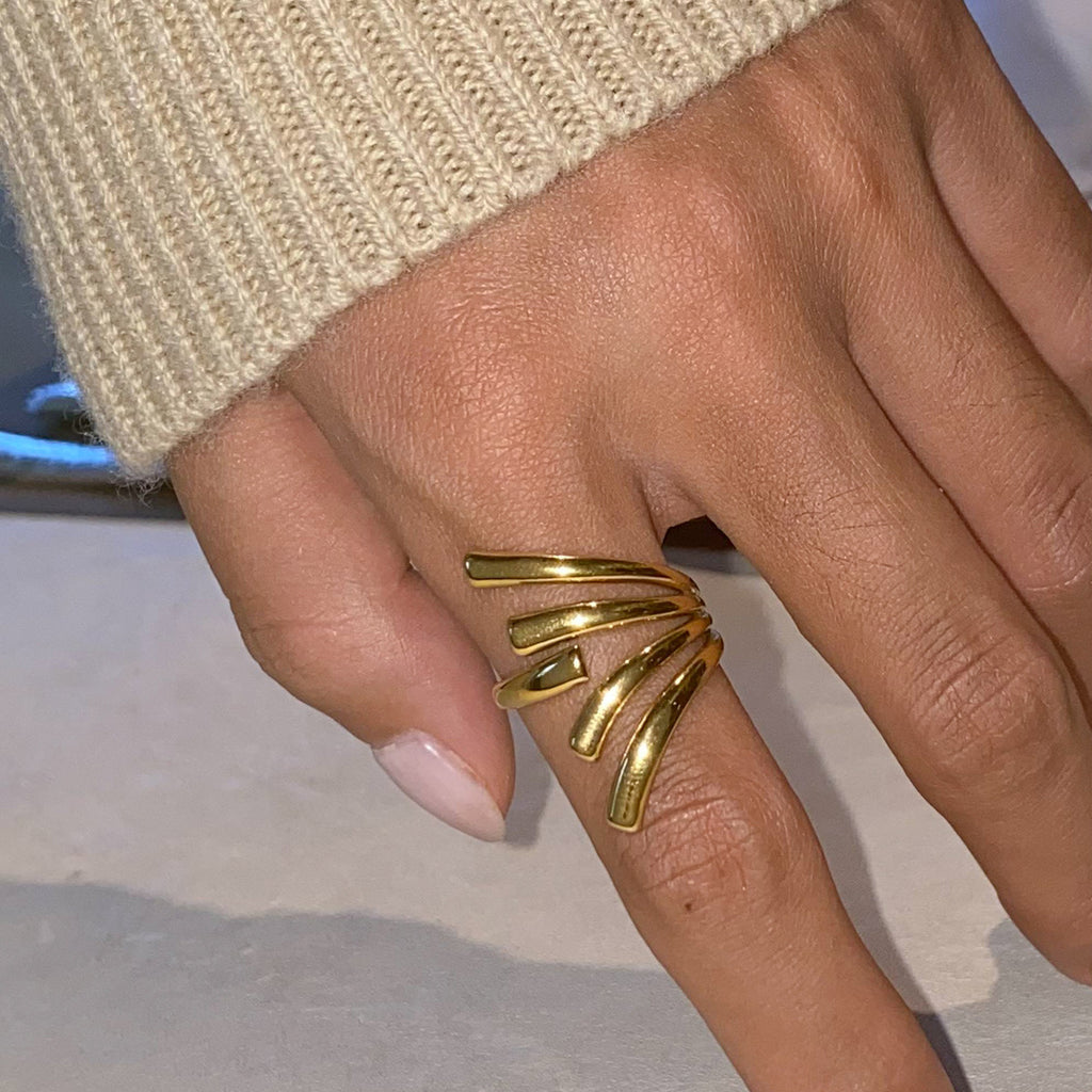Damen Offener Ring mit modernem, geschwungenem Design aus hypoallergenem Edelstahl Shop Nory
