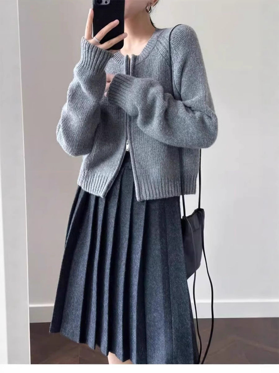Damen Kurzjacke aus softem Feinstrick mit durchgehendem Reißverschluss und geripptem Saum Shop Nory