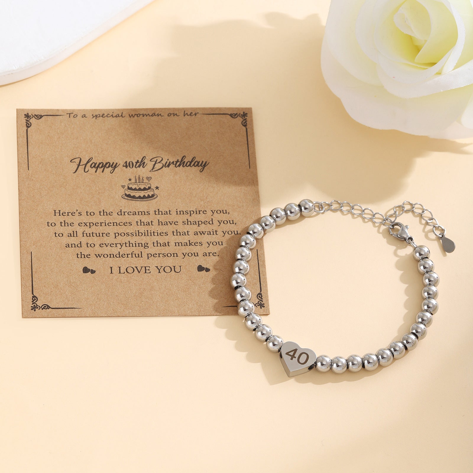 Damenarmband mit Herzanhänger und personalisierbarem Charm Shop Nory