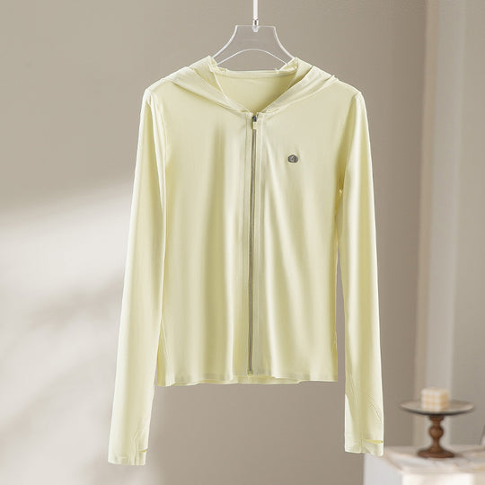 Damen Leichte Kapuzenjacke mit durchgehendem Reißverschluss, Slim‑Fit und Daumenloch Shop Nory