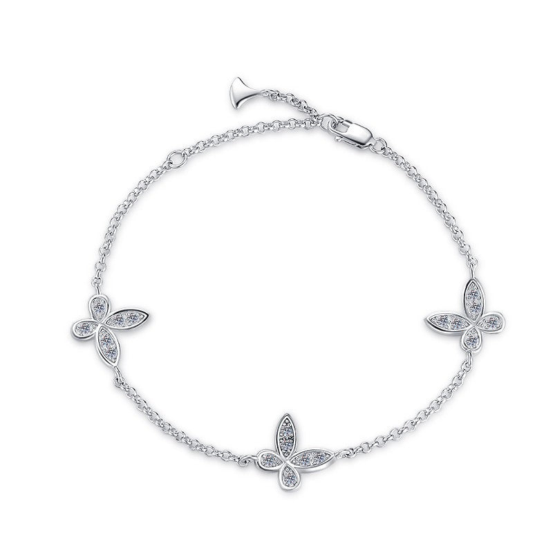 Damenarmband mit verspieltem Schmetterlingsdesign und funkelnden Zirkonia Shop Nory