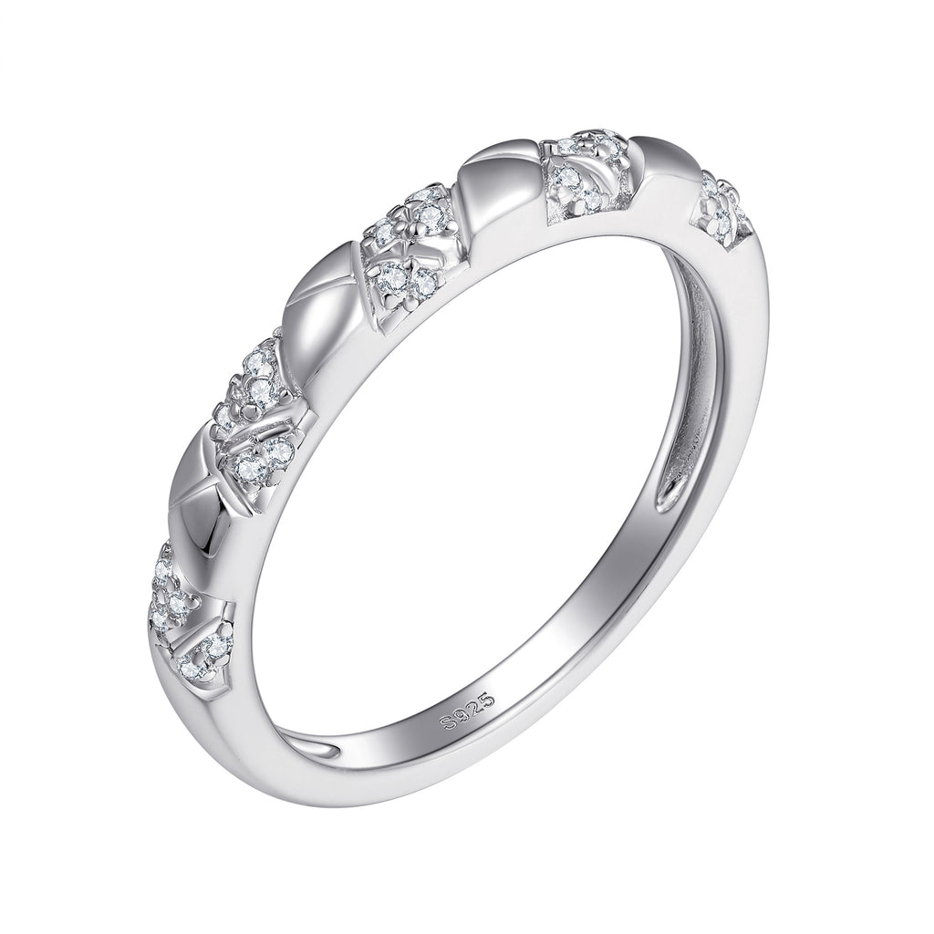 Damen eleganter Verlobungsring mit ovalem Design und funkelnden Zirkonia Shop Nory