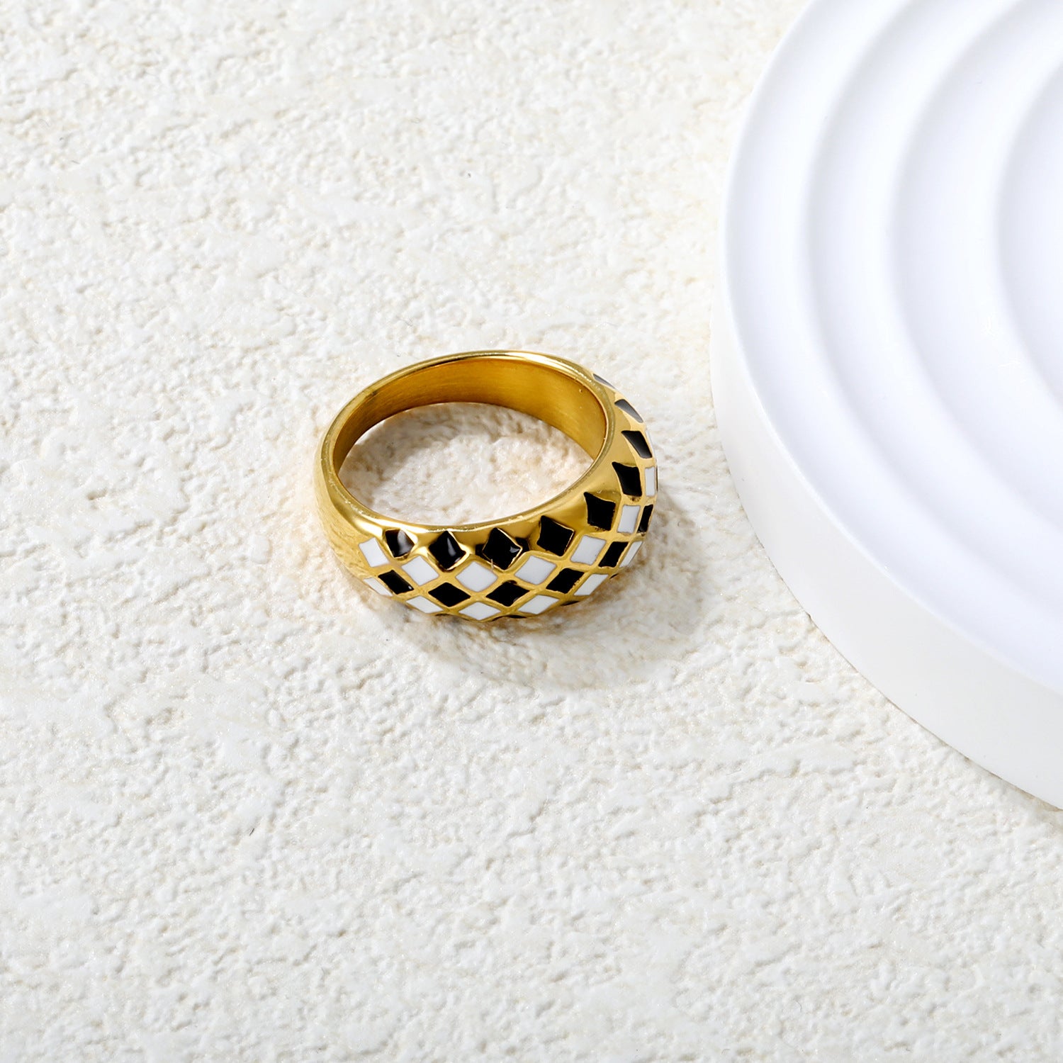 Damen Ring mit modernem, geometrischem Design aus hochwertigem Edelstahl Shop Nory