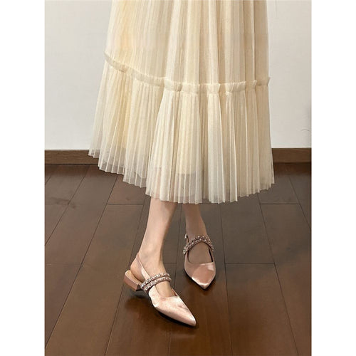 Damen Spitz zulaufende Satin‑Mules mit gepolstertem Komfortfußbett, niedriger Blockferse und kristallbesetztem Zierriemen Shop Nory
