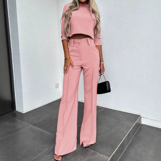 Damen Kombination aus cropped Oberteil und weit geschnittenen Hose
