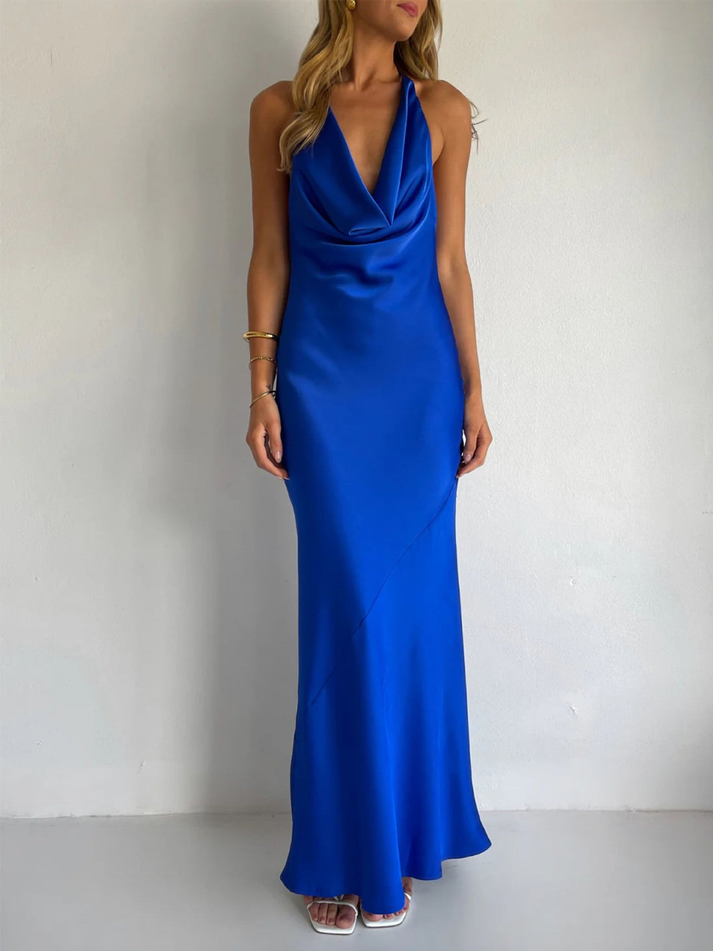 Damen Maxi-Kleid mit schulterfreiem Schnitt und elegantem Drapierungsdesign Shopnory
