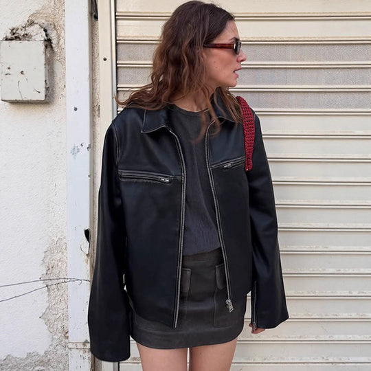 Damen Boxy-Lederimitatjacke mit zweifachem Reißverschluss und Brustzippern Shop Nory