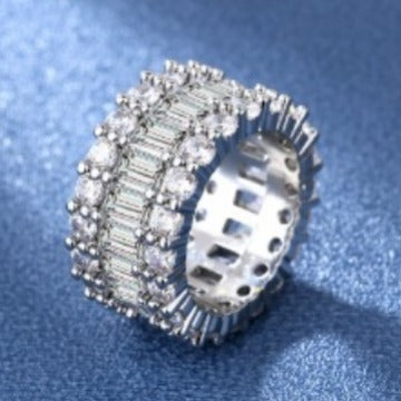 Damen Schmuckring mit luxuriösem Zirkonia-Verzierung Shop Nory