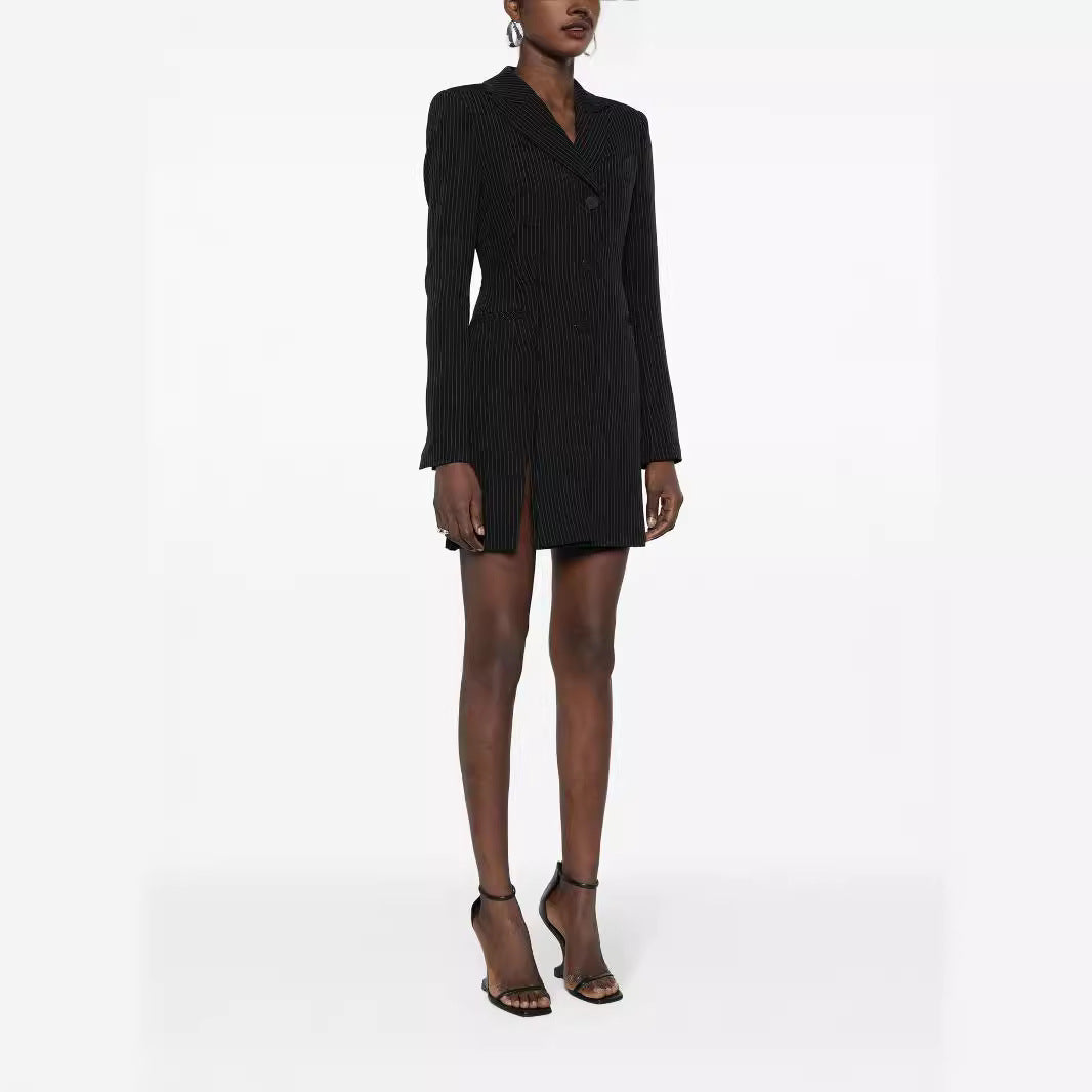 Damen Tailliertes Nadelstreifen-Blazerkleid mit Einreiher, Gehschlitz und schmaler Silhouette Shop Nory