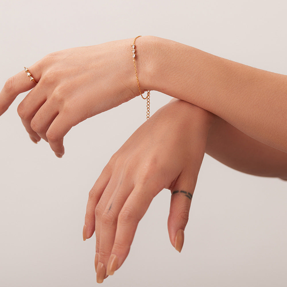 Armband dezent mit Zirkoniasteinen in Edelstahl | Shop Nory