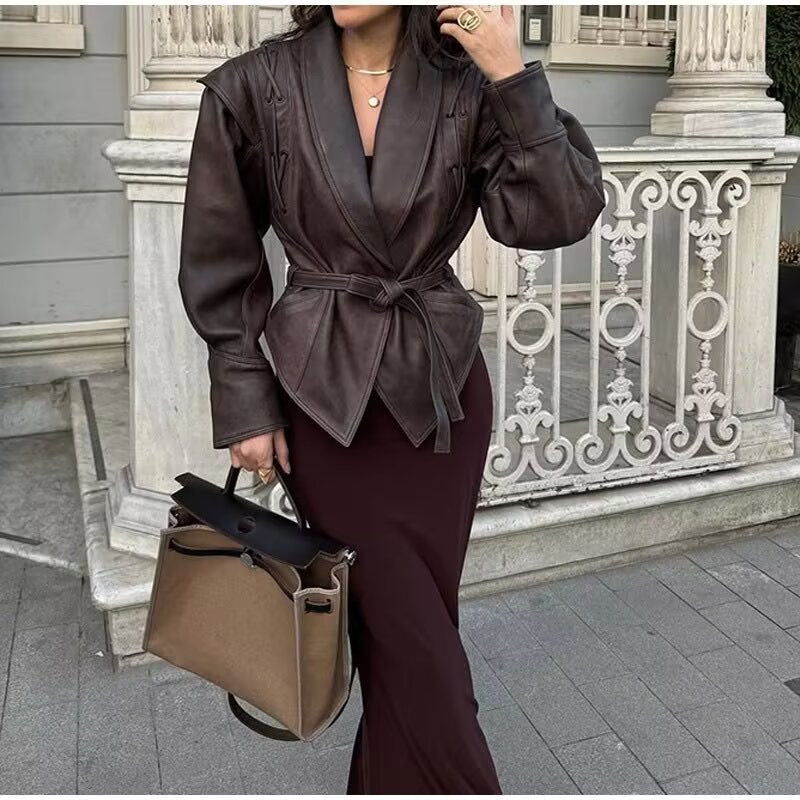 Damen Kurzjacke aus Wildlederimitat mit Wickelgürtel und Schnürdetails Shop Nory
