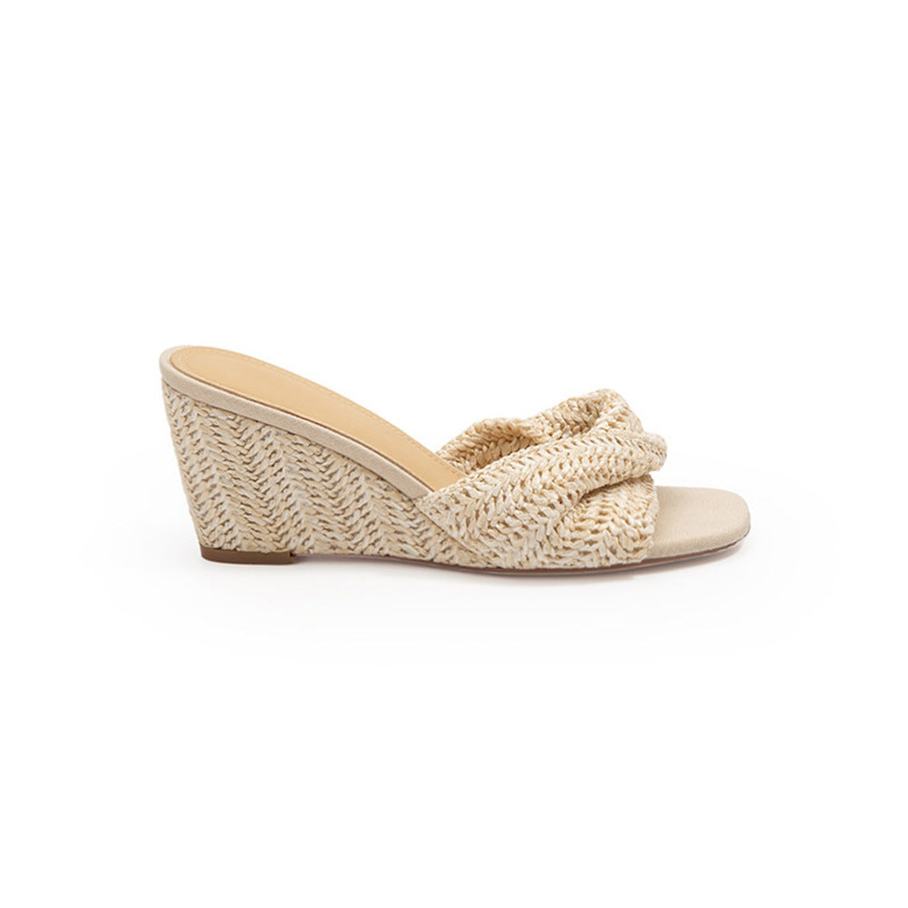Damen Wedgesandalen mit kunstvoll geflochtenem Riemendesign und komfortablem Fußbett