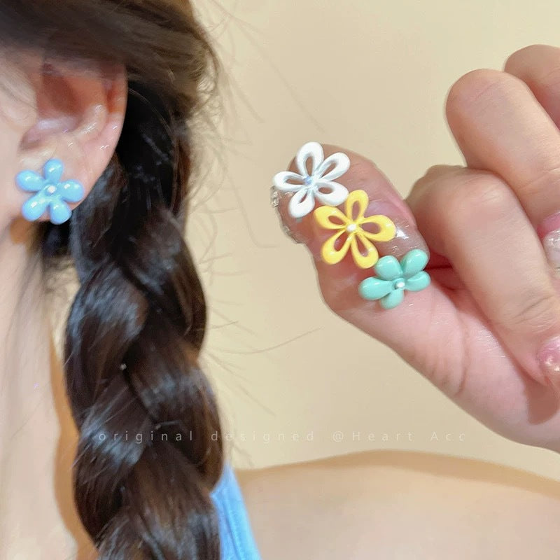 Damen Ohrringe mit charmantem Blumenmotiv aus hochwertigem Material Shop Nory