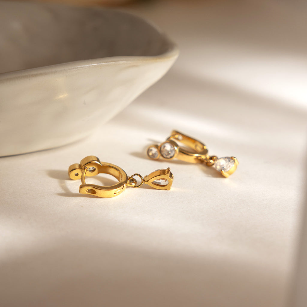 Damen Ohrhänger mit eleganten Zirkonia-Details und hypoallergenen Eigenschaften Shop Nory