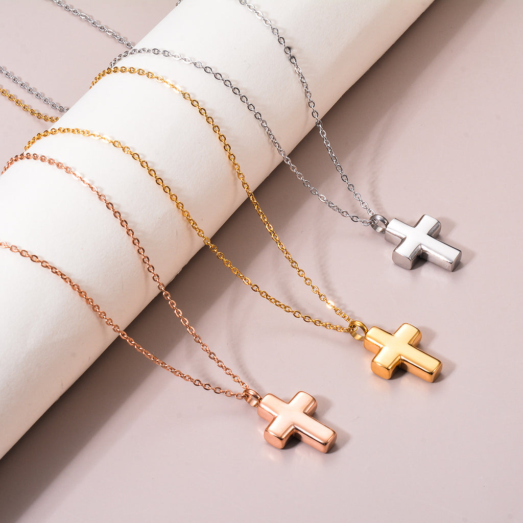 Damen Halskette mit glänzendem Kreuzanhänger Shop Nory