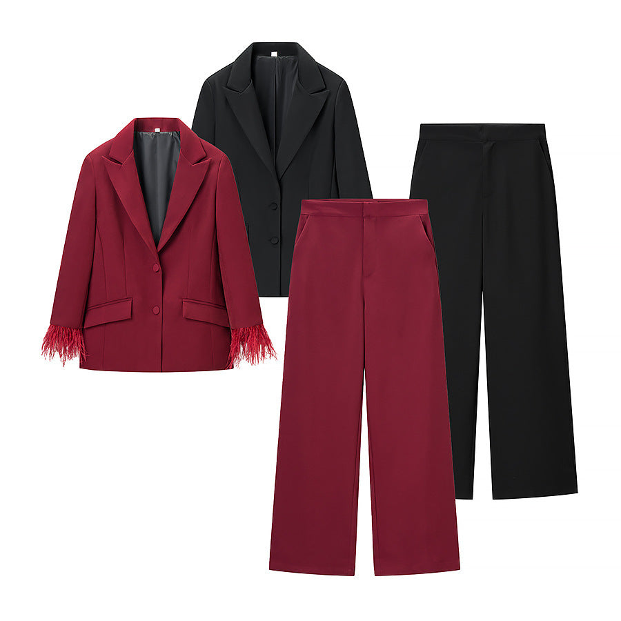 Damen Schicker taillierter Blazer-Hosenanzug mit Federbesatz an Manschetten Shop Nory