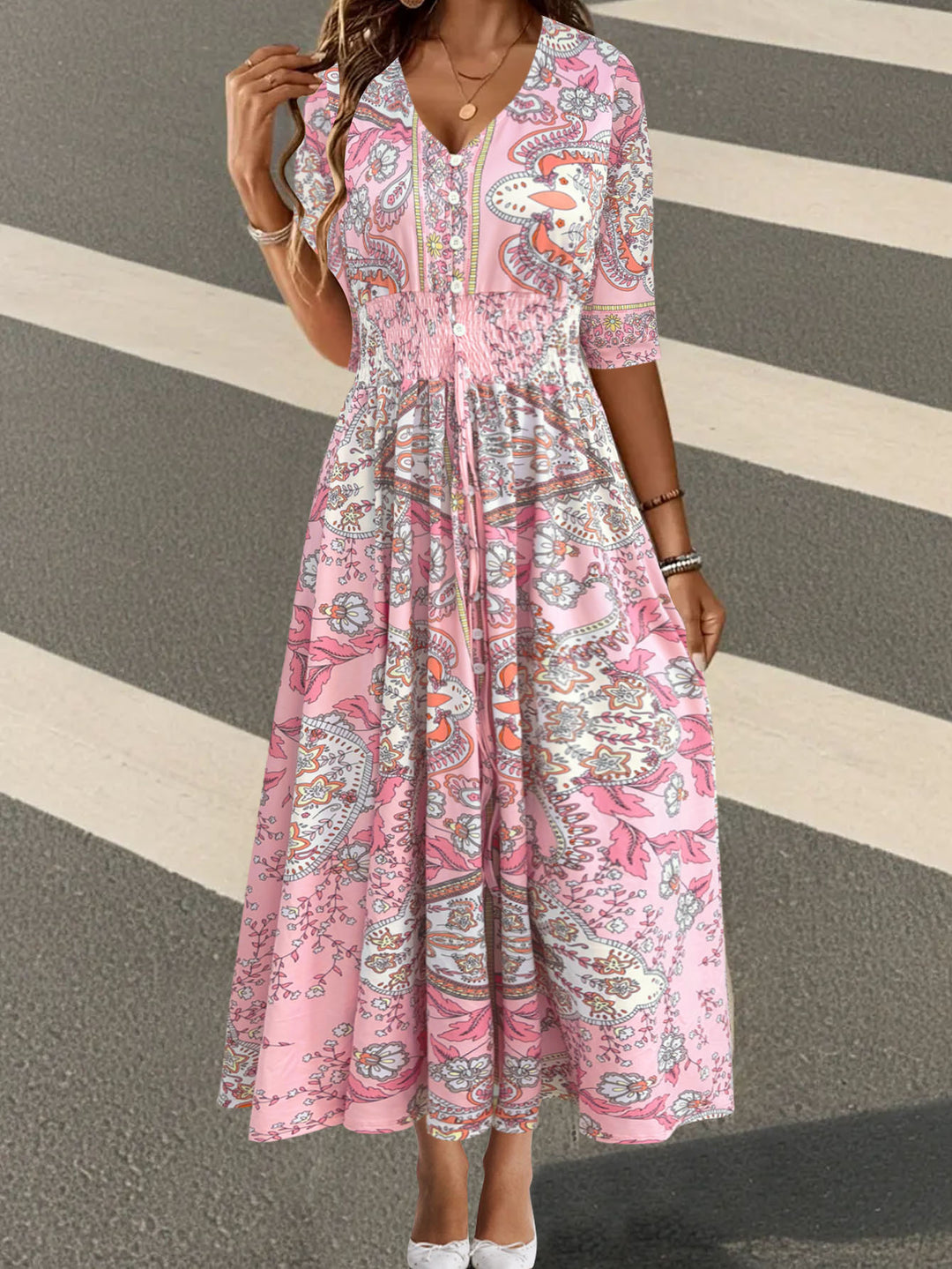 Damen Maxikleid mit Paisley‑Print, V‑Ausschnitt, Smok‑Taillenband und 3/4‑Ärmeln Shop Nory