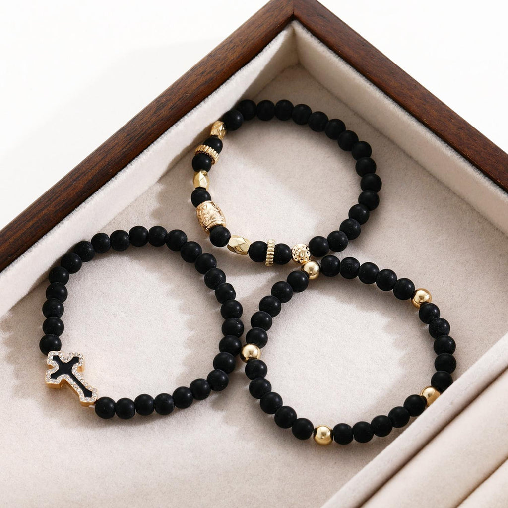 Damen Armreif-Set mit funkelndem Kreuzanhänger und einzigartigen Perlen Shop Nory