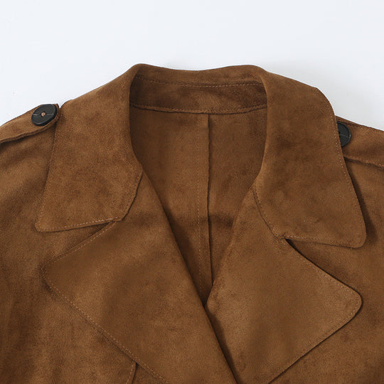 Damen Taillierter Kurztrench in Veloursleder-Optik mit doppelreihiger Knopfleiste und Schulterpatten Shop Nory