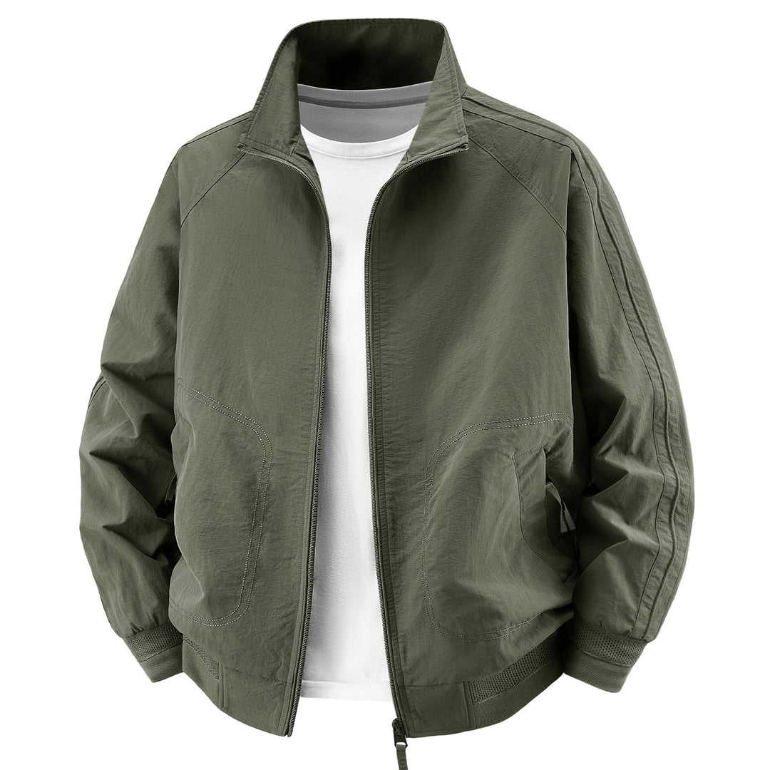 Herren Leichte Utility‑Bomberjacke mit hohem Stehkragen und großen Rundtaschen Shop Nory