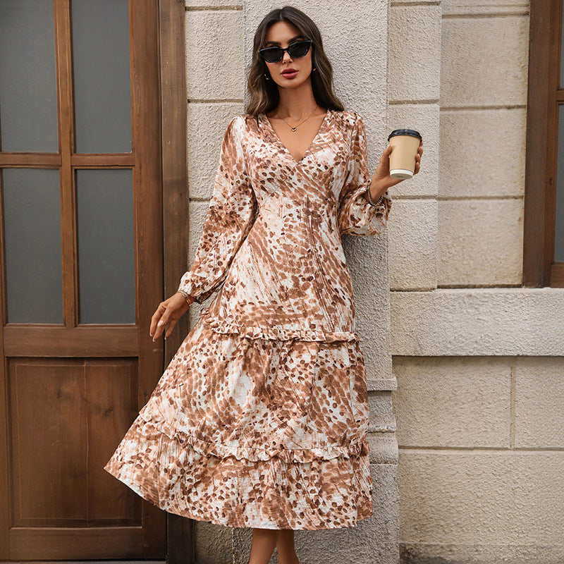 Damen Wickel-Midikleid mit Volantstufen, Taillenraffung und seitlichem Beinschlitz Shop Nory