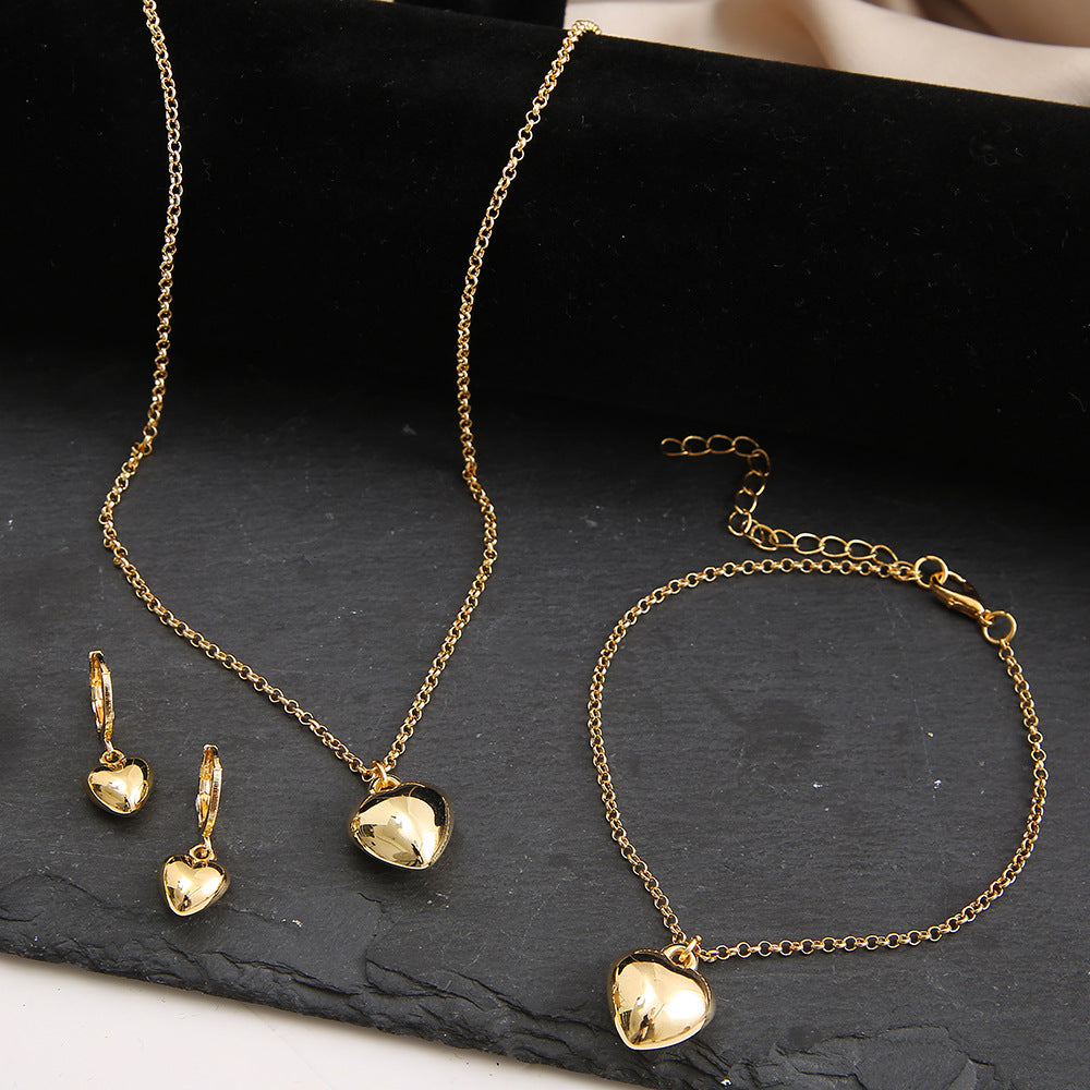 Damen Schmuckset mit herzförmigen Anhängern und zartem Kettendesign Shop Nory