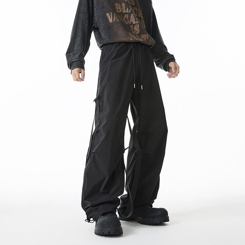 Damen Weite Tech-Cargo-Hose mit Tunnelzugbund, Beinriemen und wasserabweisender Nylon‑Optik Shop Nory