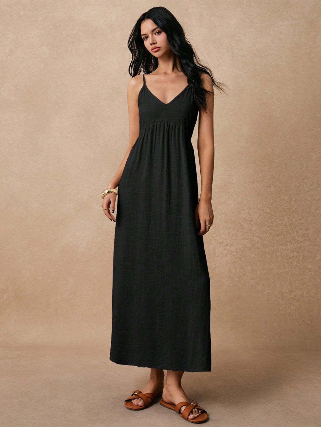 Damen Maxikleid mit feinen Spaghettiträgern und leichtem, atmungsaktivem Material Shopnory