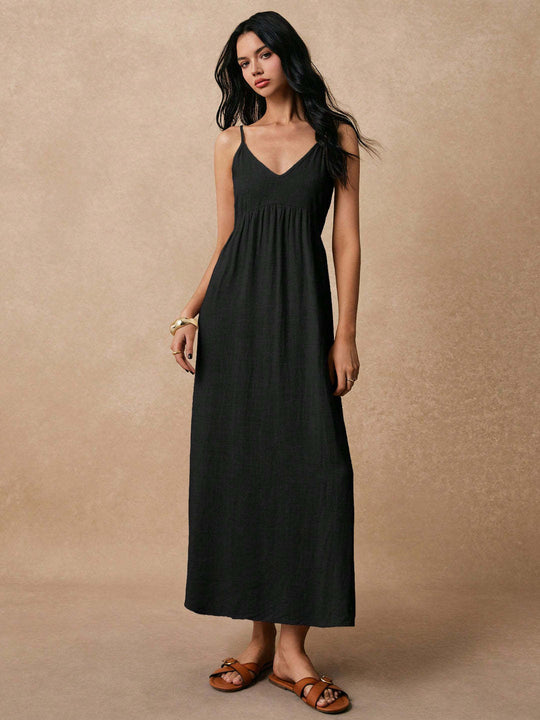 Damen Maxikleid mit feinen Spaghettiträgern und leichtem, atmungsaktivem Material Shopnory