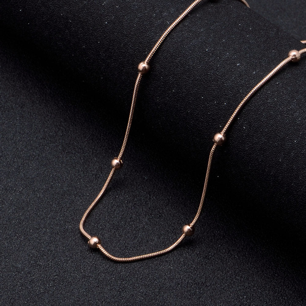 Damen elegante Halskette mit stylischen Kugeldetails Shop Nory
