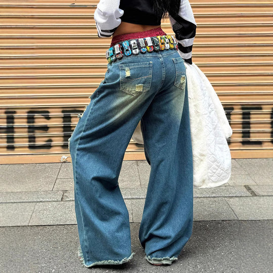 Damen weite Destroyed-Baggy-Jeans mit großflächigen Fransenrissen und relaxed Fit Shop Nory