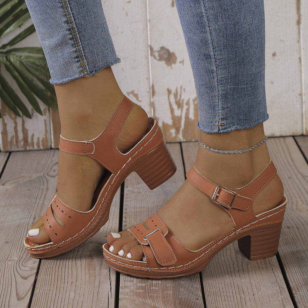 Damen modische Sandaletten mit eleganter Schnalle und Holz-Blockabsatz