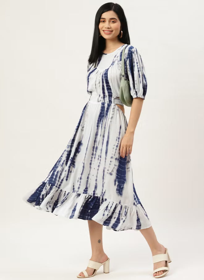 Damen Midikleid mit Batikprint, tailliertem Schnitt, seitlichem Cut-Out und Volant-Saum Shop Nory