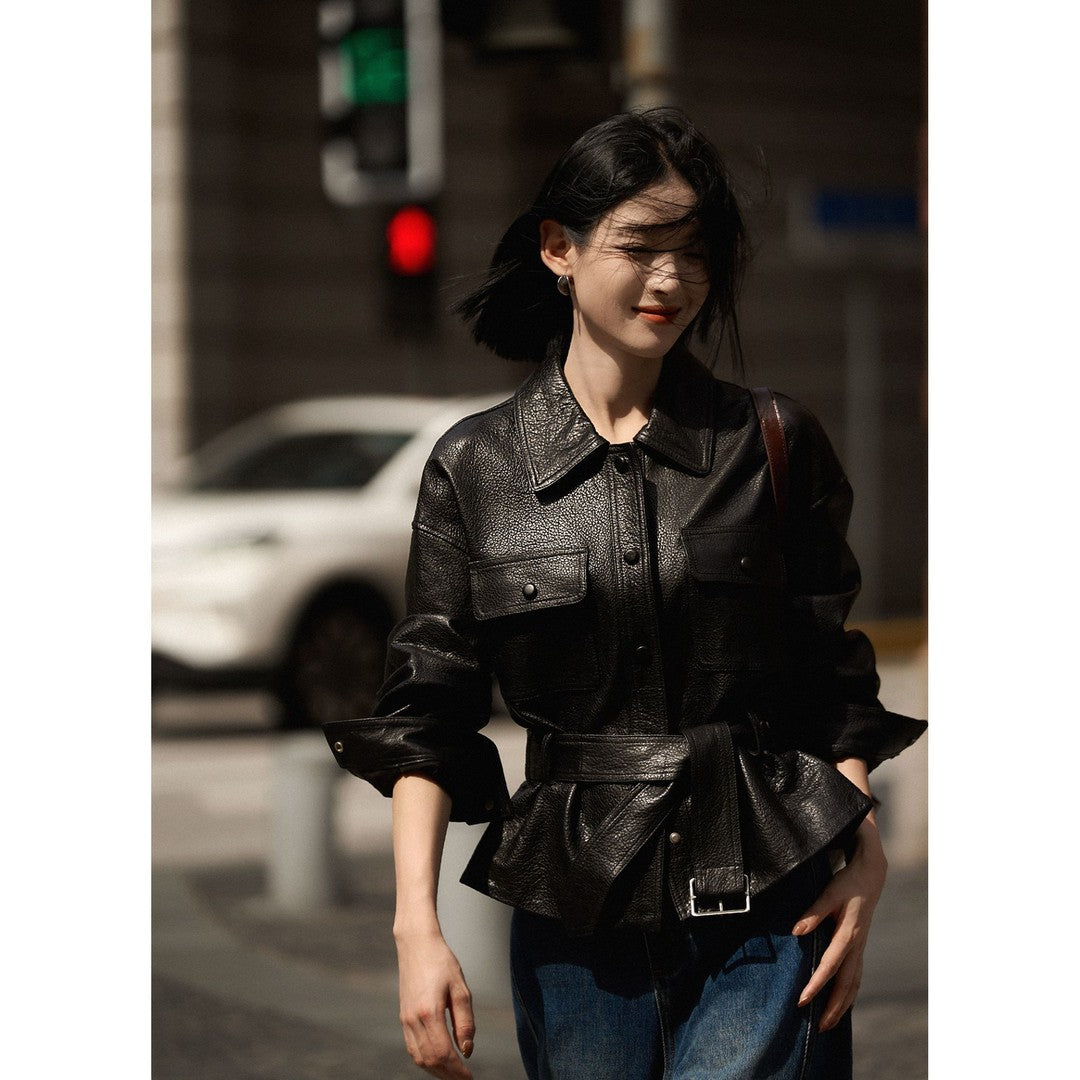 Damen Kurzjacke aus strukturiertem Leder mit Taillengürtel und Druckknöpfen Shop Nory