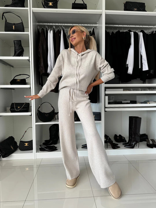 Damen kuscheliger Strick-Jogginganzug mit kurzem Kapuzenpullover und weitem Fließbein Shop Nory