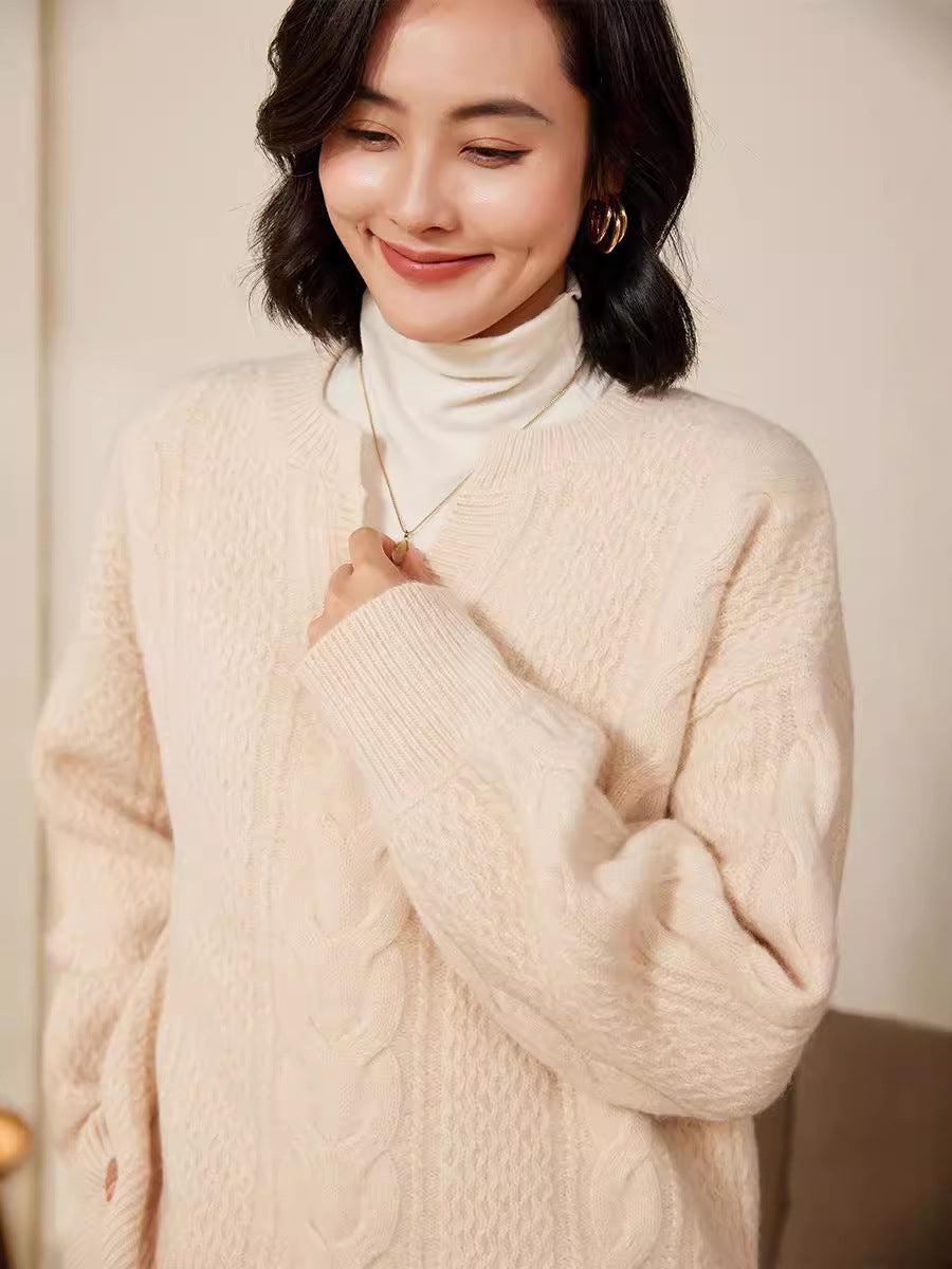 Damen Oversize Zopfstrick-Pullover mit V‑Einsatz und kaschmirähnlicher Weichheit Shop Nory