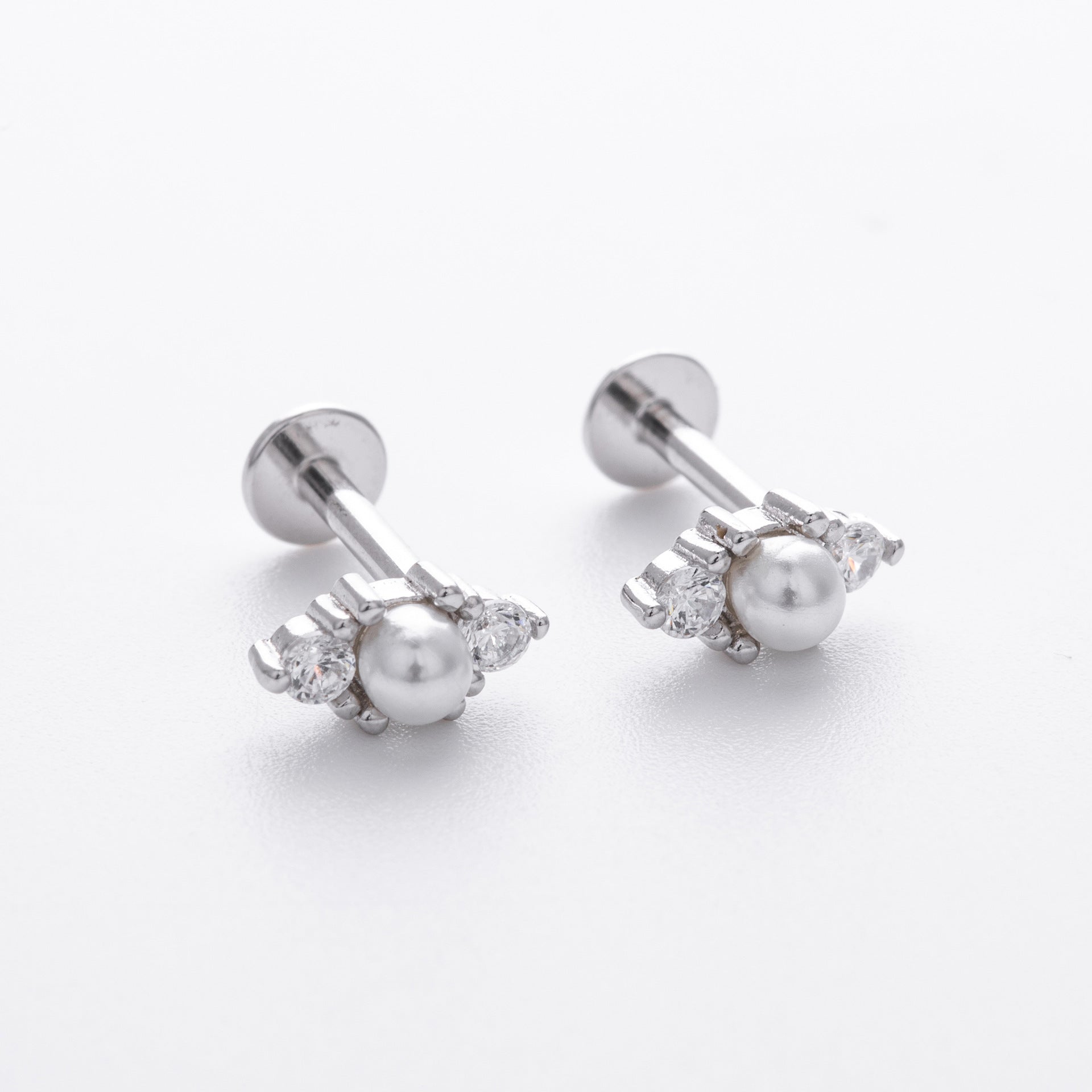 Damen Ohrstecker mit luxuriösen Zirkon- und Perlenakzenten aus hochwertigem 925 Sterling Silber Shop Nory