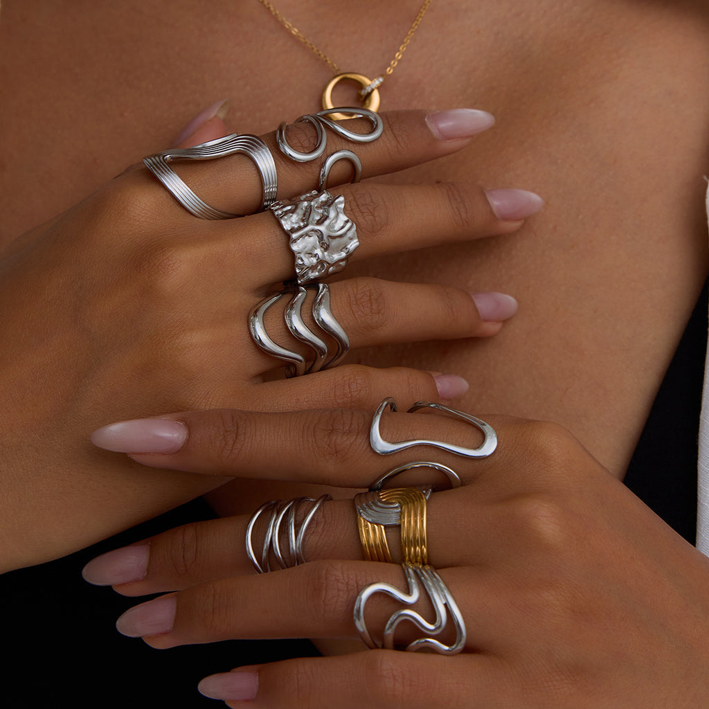 Damen Offener Ring mit elegantem Wellen-Design aus hypoallergenem Edelstahl Shop Nory