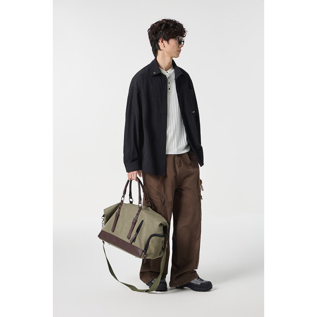 Unisex Oversize Hemd mit technischem Material, Brustklappe und gerundetem Saum Shop Nory