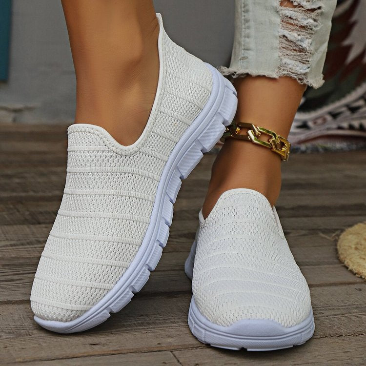 Damen Slip-On Sneakers mit atmungsaktiver Oberflächenstruktur und rutschfester Sohle