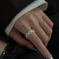 Damen filigree ring with elegant chain design Shop Nory