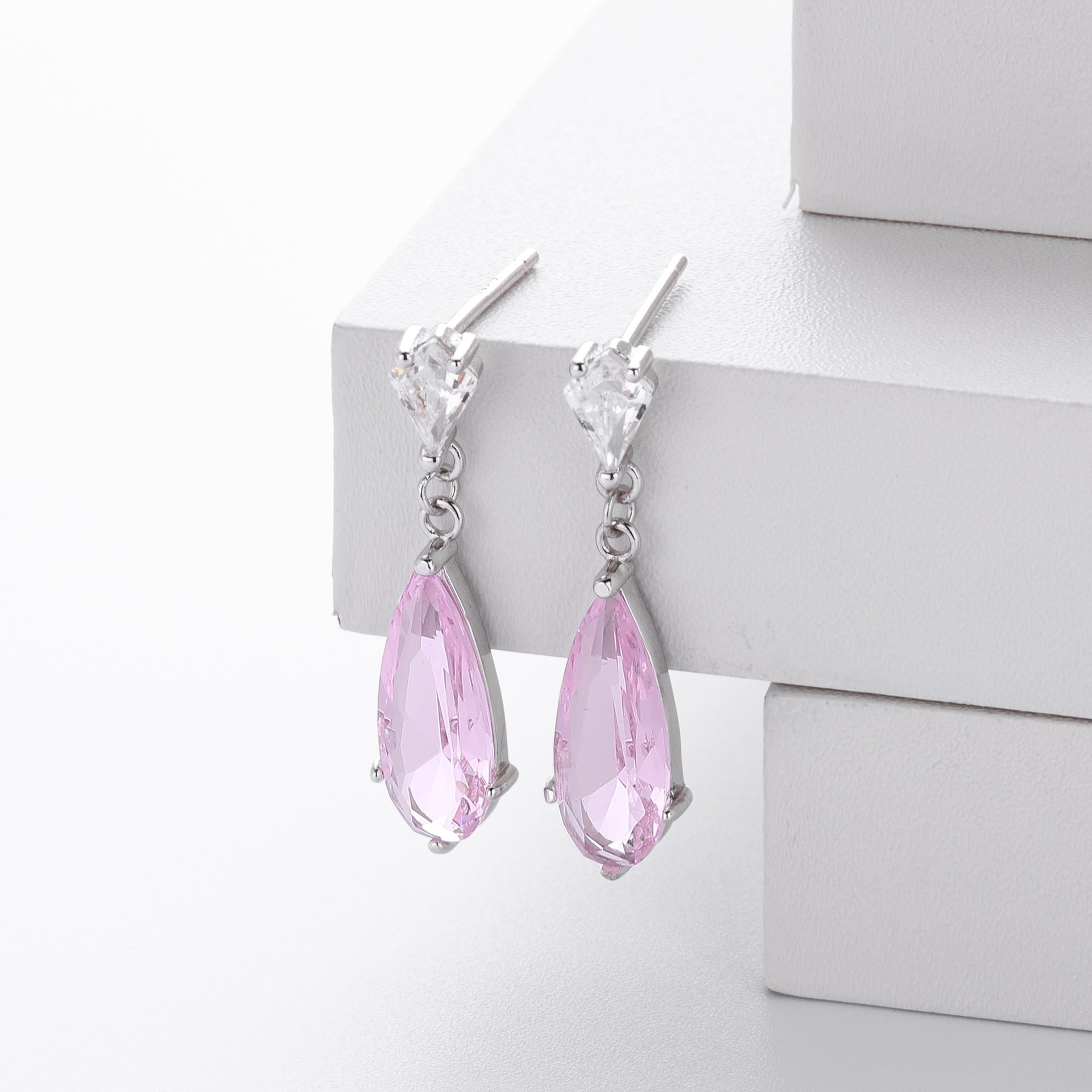 Damen Ohrhänger mit funkelnden Tropfen-Zirkonen aus hochwertigem 925 Sterling Silber Shop Nory