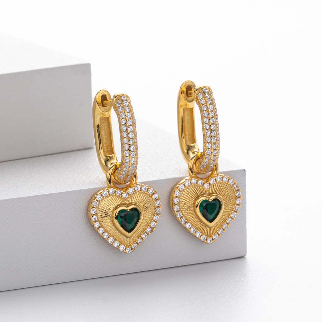 Damen Ohrhänger mit herzförmigem Design und funkelnden Zirkonsteinen Shop Nory