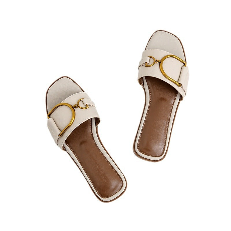 Damen Elegante Slides mit luxuriösem goldenen Akzent und bequemem Fußbett Shopnory