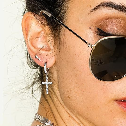 Damen Ohrhänger mit funkelndem Kreuz-Design und harmonischem Verschluss Shop Nory