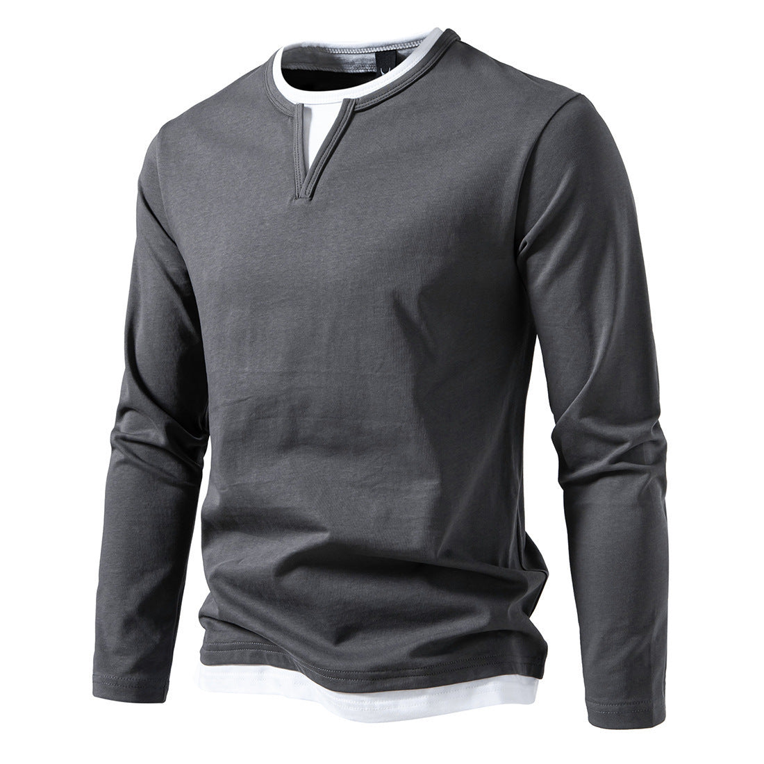 Herren Langarmshirt mit modernem V-Ausschnitt und coolen Layering-Details