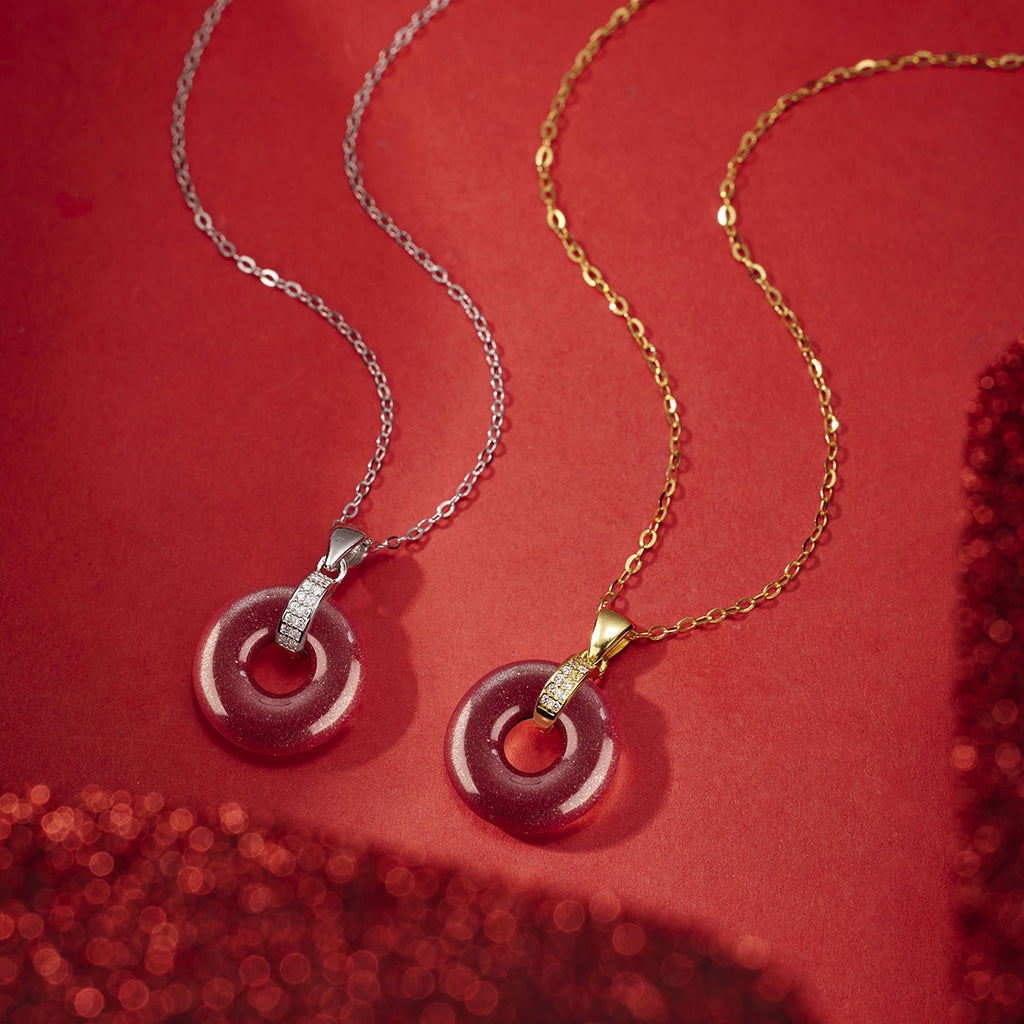 Damen Halskette mit stilvollem Anhänger aus Goldschimmer Shop Nory