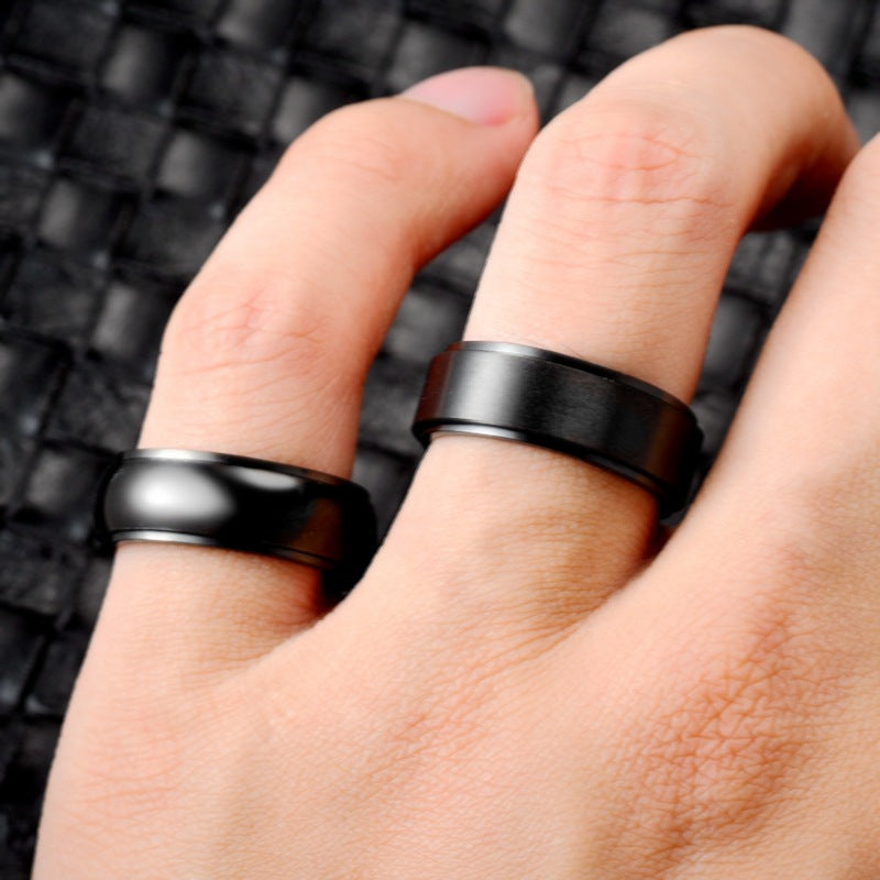 Herren Ring mit moderner, hochglänzender Oberfläche und eleganten Akzenten Shop Nory