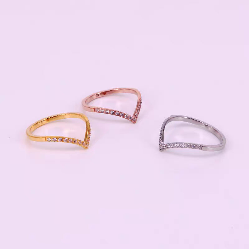 Damen V-förmiger Ring mit Kristallakzenten Shop Nory