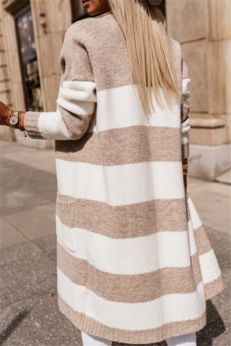 Bunte karierte Strickjacke für Herbst und Winter